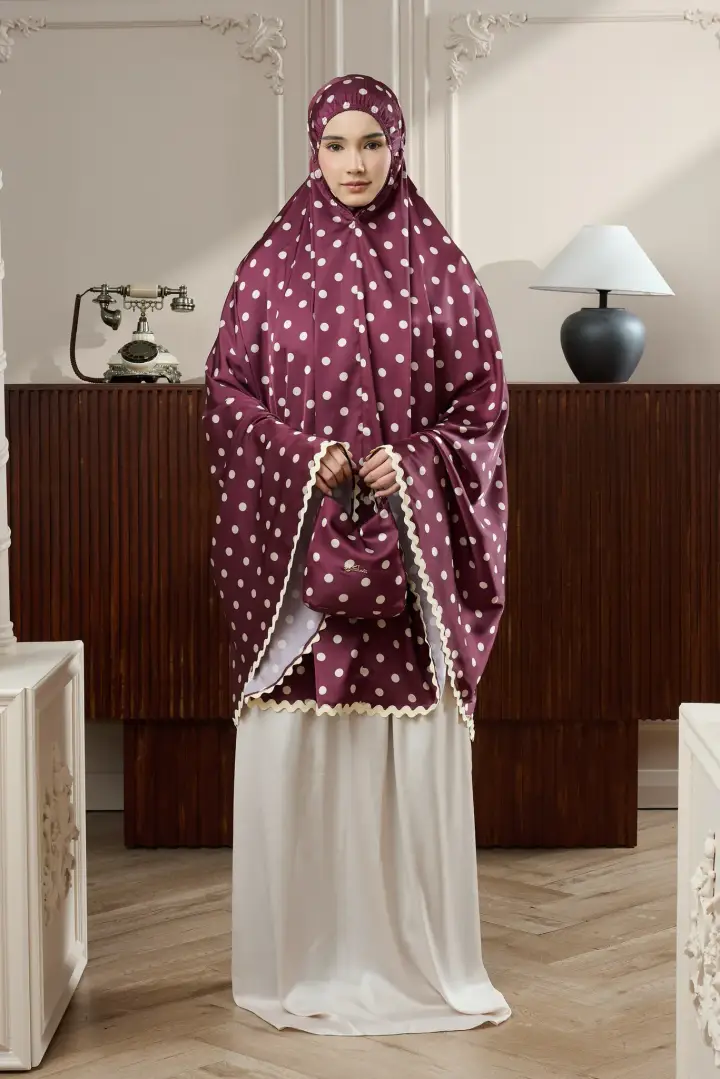 Telekung Travel Polka - Image 1
